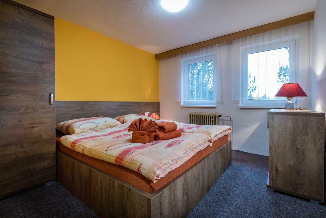 Penzion Bernardin Hotel Stará Lesná Екстериор снимка